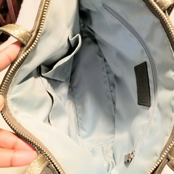 Coach - Picture 4 of 7